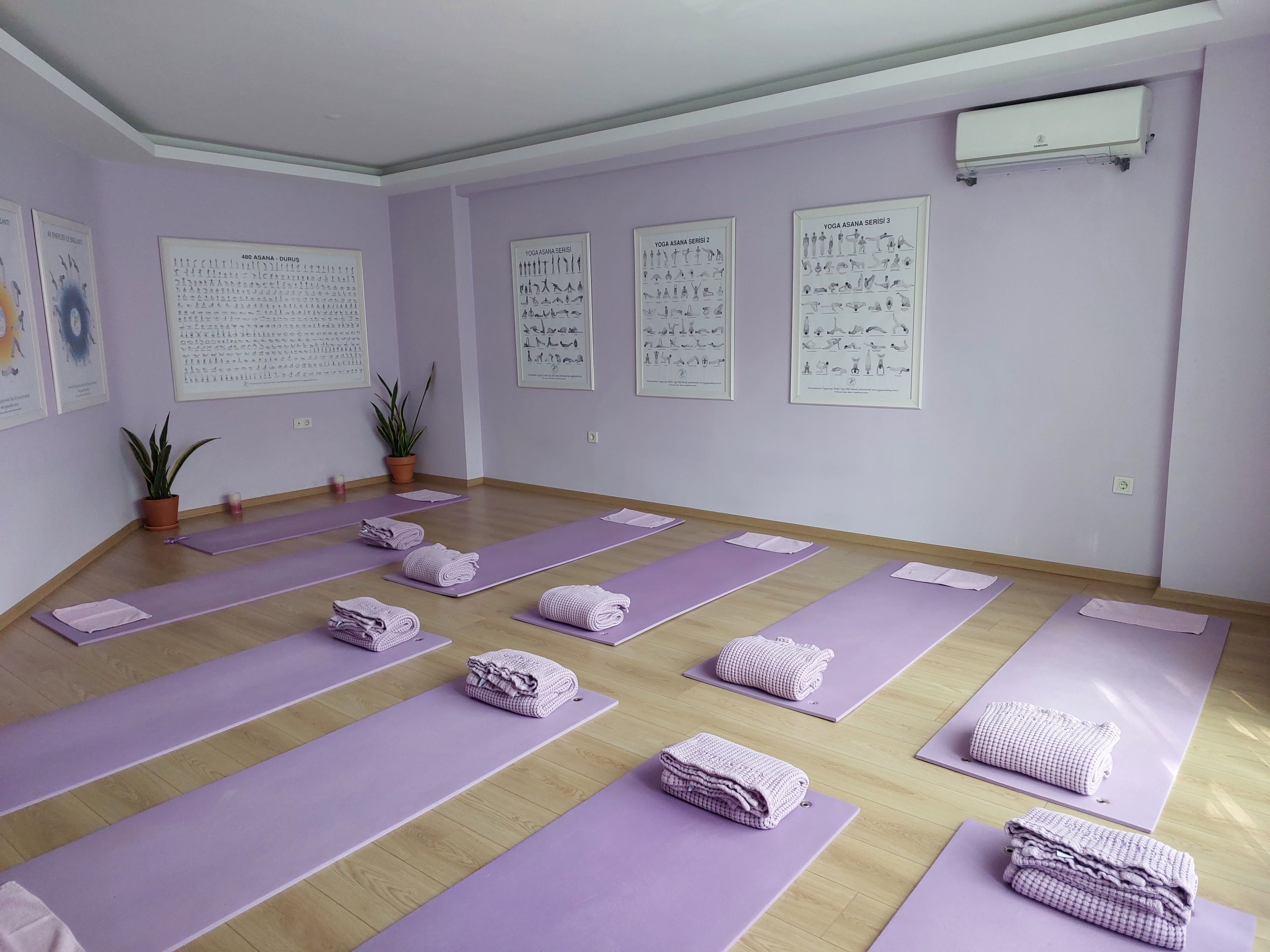 YOGA ACADEMY ÜSKÜDAR